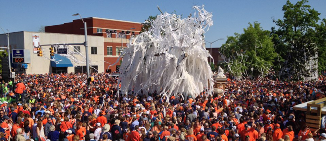 AuburnRollingToomers